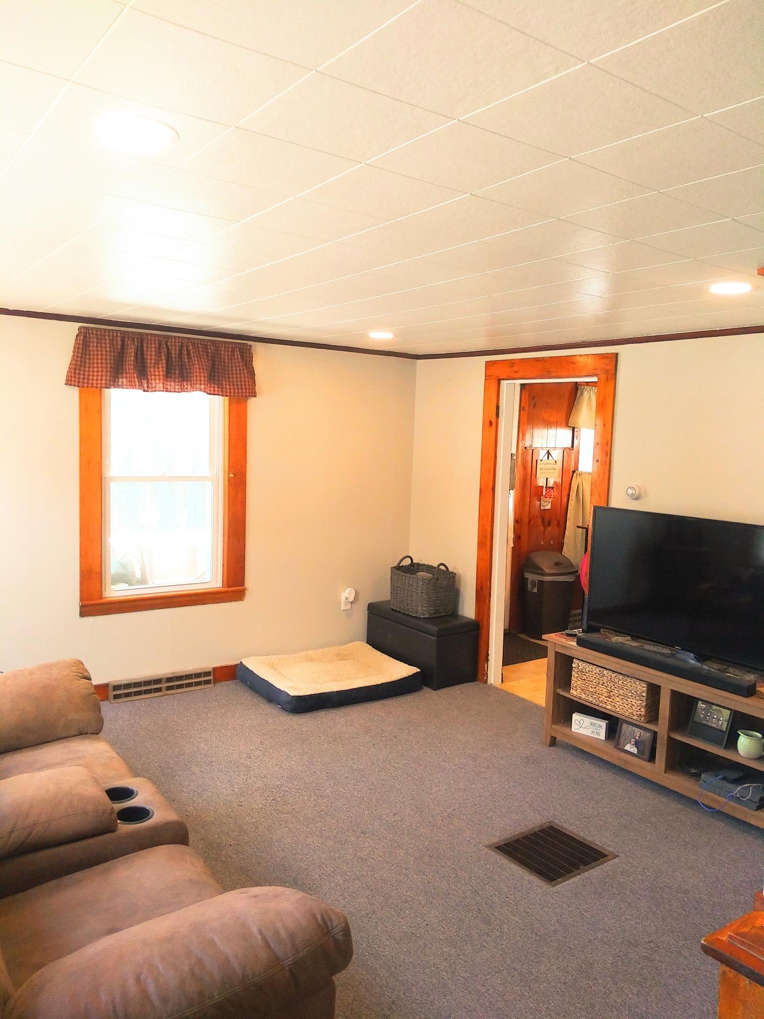 46 Hall Hill Road Dixfield, ME 04224 - Photo 9 of 25 Living room