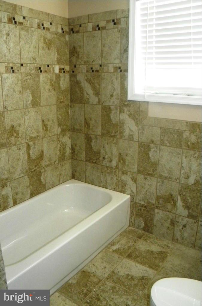 1013 Decatur Street Northeast Washington, DC 20017 - Photo 14 of 29 Bath