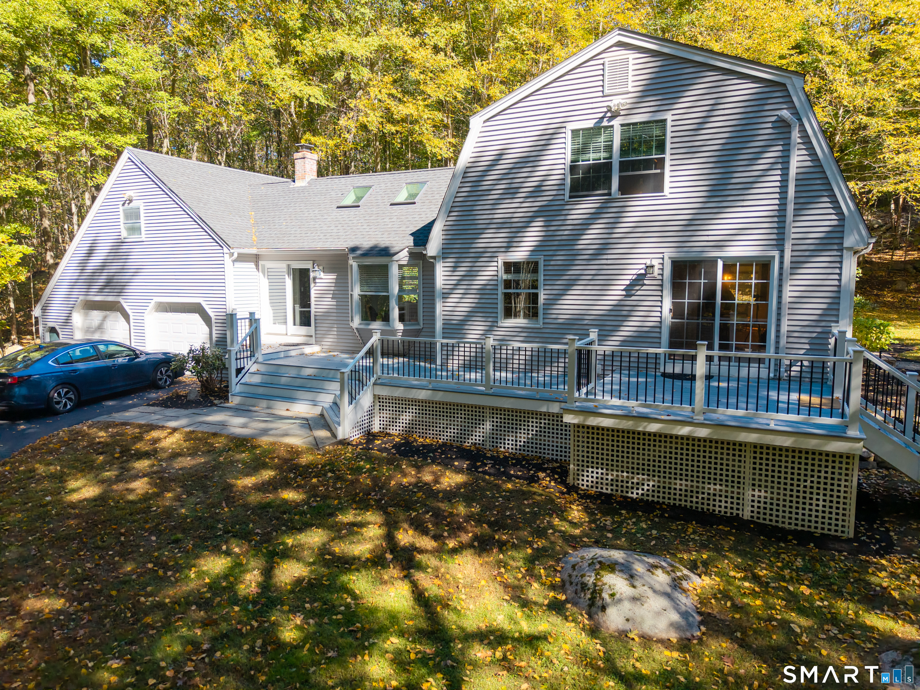 43 Whitney Road Groton, CT 06355 - Photo 3 of 34 Gallery Image 3