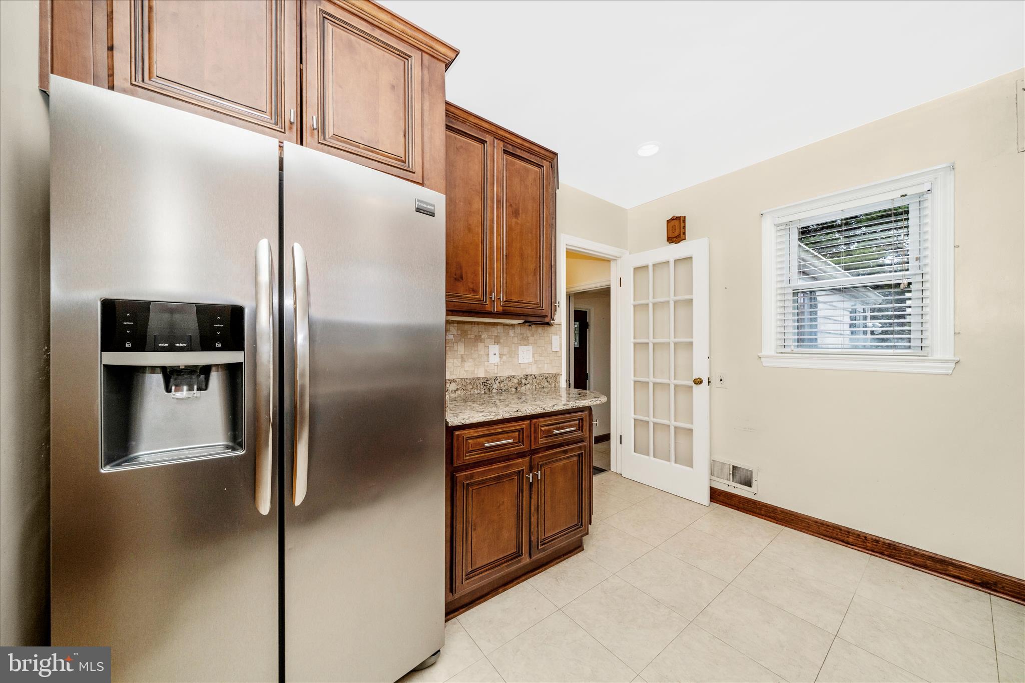 7604 Adelphi Road Hyattsville, MD 20783 - Photo 12 of 49 Kitchen