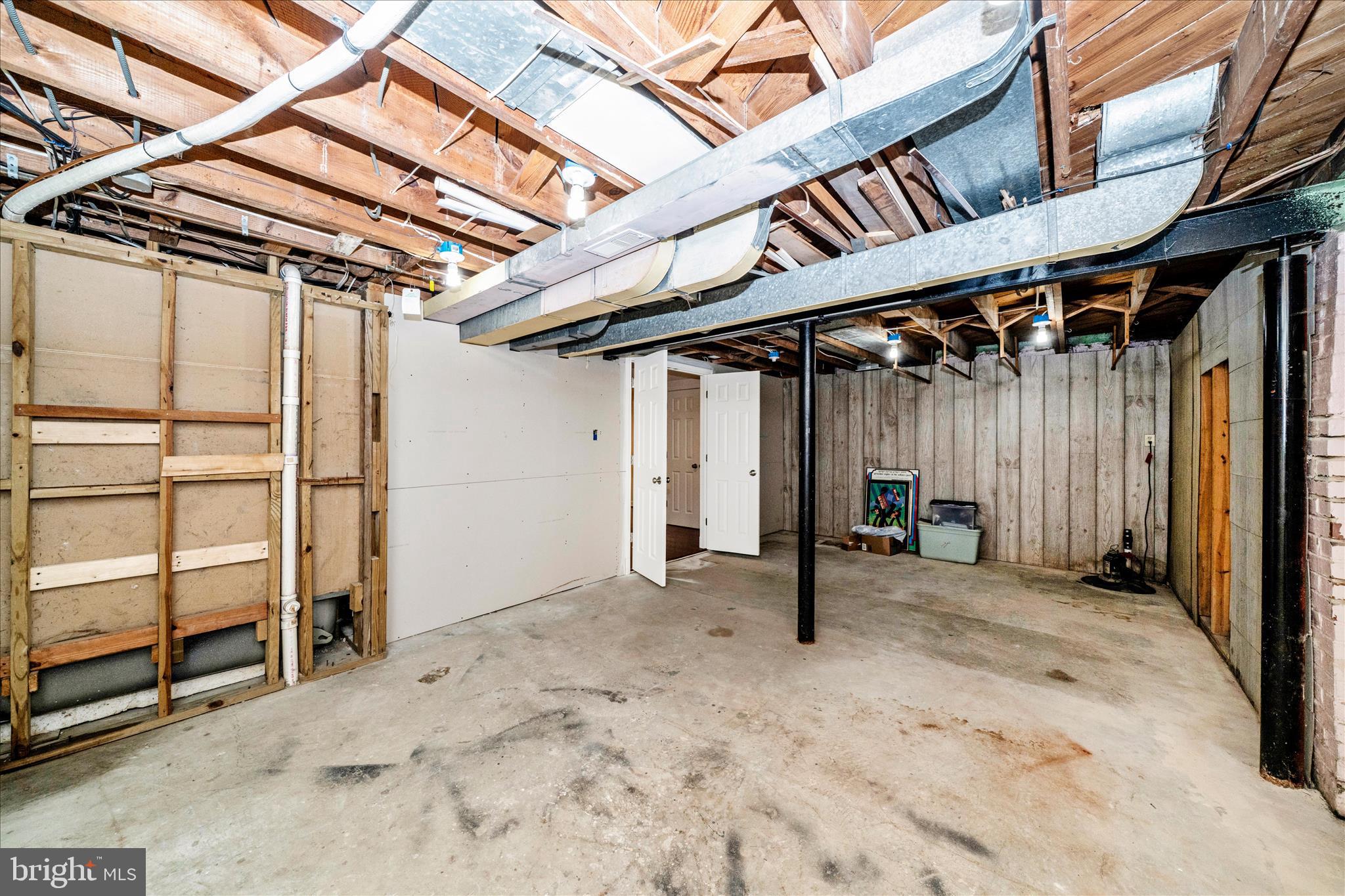 7604 Adelphi Road Hyattsville, MD 20783 - Photo 42 of 49 Storage