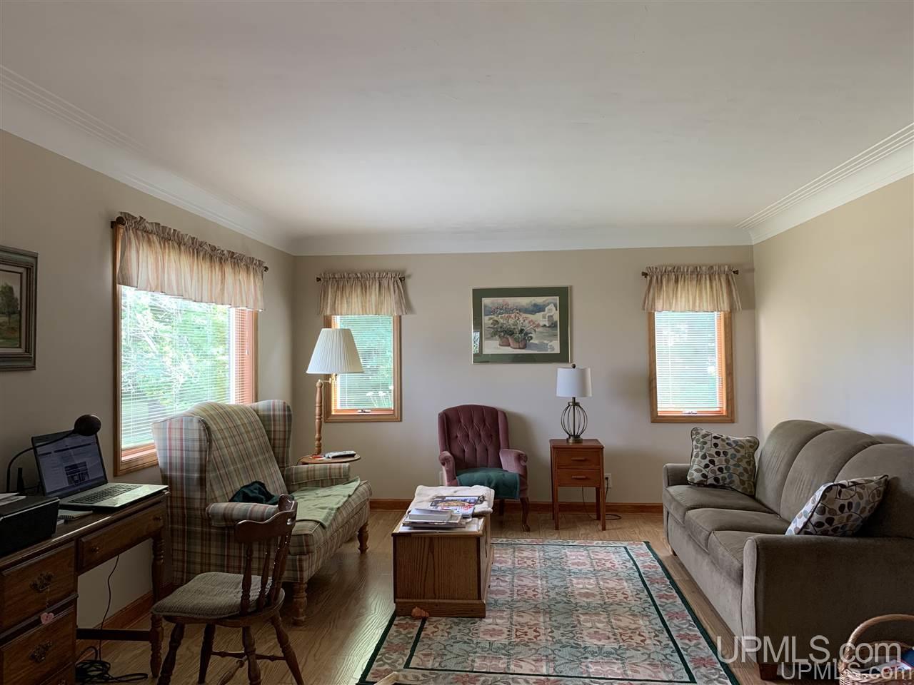 7911 County 426 M.5 Road Gladstone, MI 49837 - Photo 8 of 32 Gallery Image 8