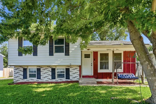 $215,000 | 1804 West 54th Street, Davenport, IA 52806
