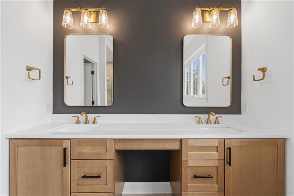 291 McMurray Road Pittsburgh, PA 15241 - Photo 27 of 31 a bathroom with a sink and a mirror