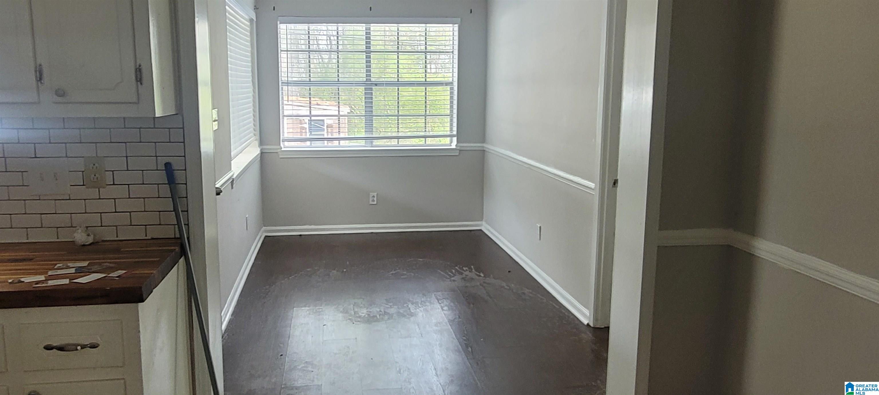 1848 Lyle Circle Birmingham, AL 35235 - Photo 4 of 9