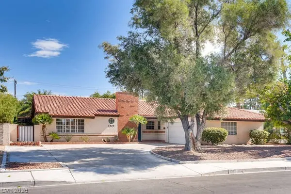 $2,300 | 1505 Strong Drive, Las Vegas, NV 89102