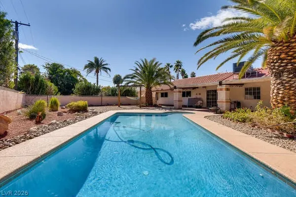 $2,300 | 1505 Strong Drive, Las Vegas, NV 89102