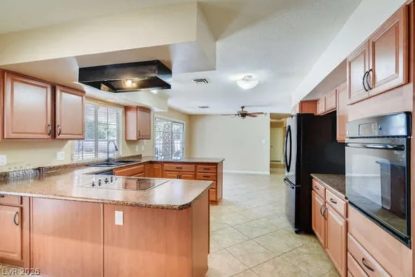 $2,300 | 1505 Strong Drive, Las Vegas, NV 89102
