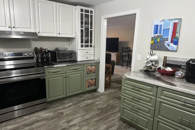 $2,700 | 15 Oak Neck Road, Unit 7, Hyannis, MA 02601