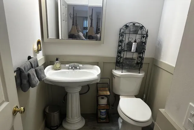 $2,700 | 15 Oak Neck Road, Unit 7, Hyannis, MA 02601