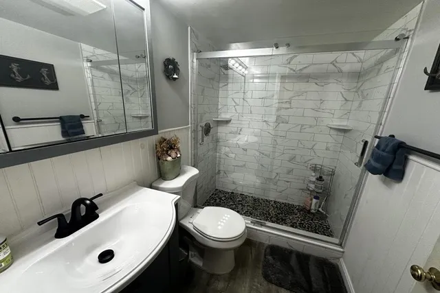 $2,700 | 15 Oak Neck Road, Unit 7, Hyannis, MA 02601