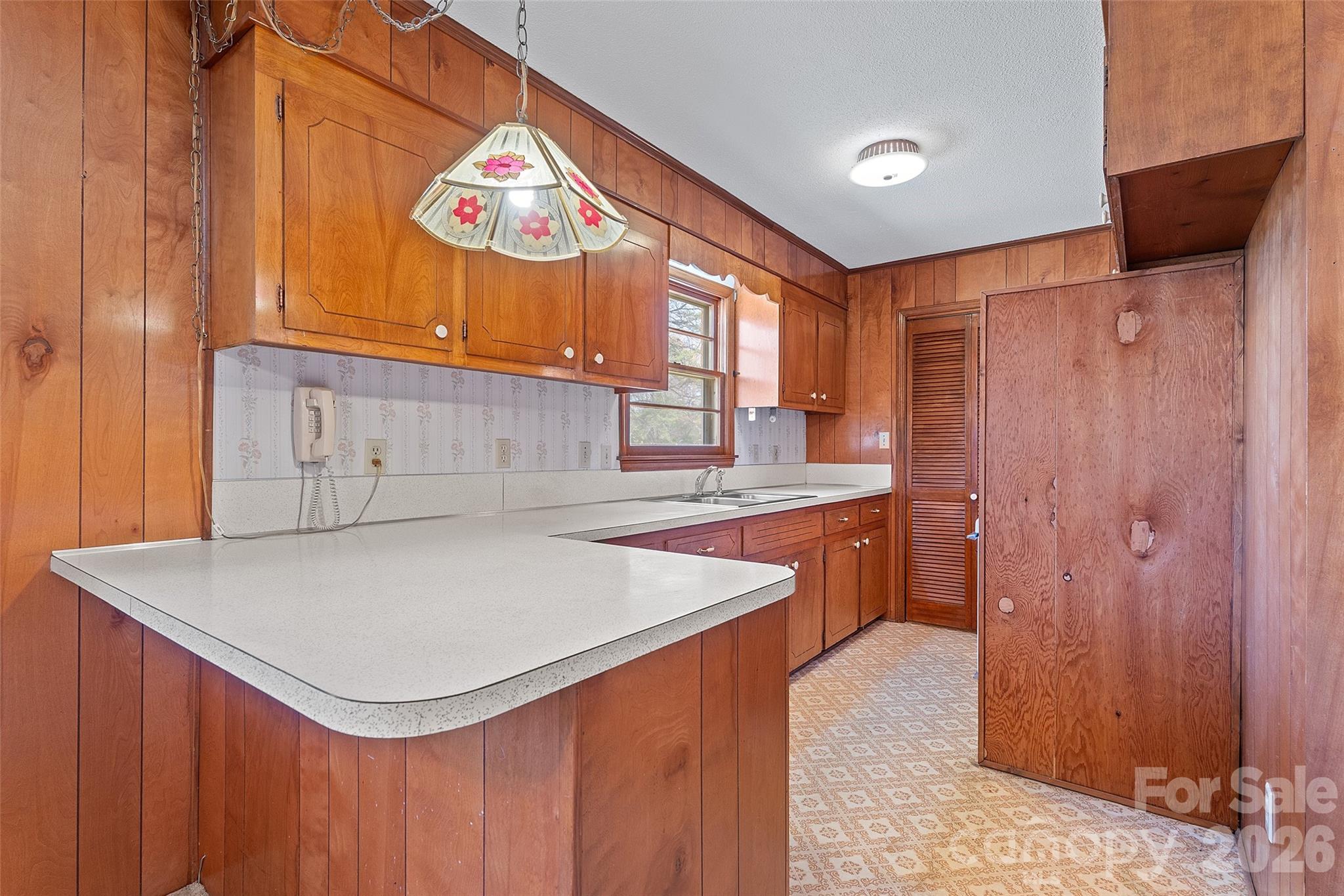 623 Turner Road Gastonia, NC 28056 - Photo 8 of 29 Gallery Image 8