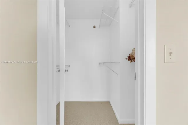 $240,000 | 3100 West Rolling Hills Circle, Unit 707, Davie, FL 33328