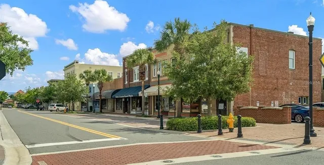 a view of a tennis court