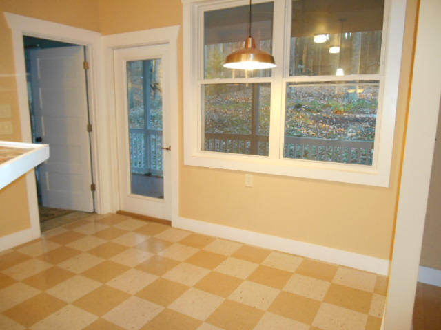 910 Kiser Road Philadelphia, TN 37846 - Photo 14 of 36 Breakfast