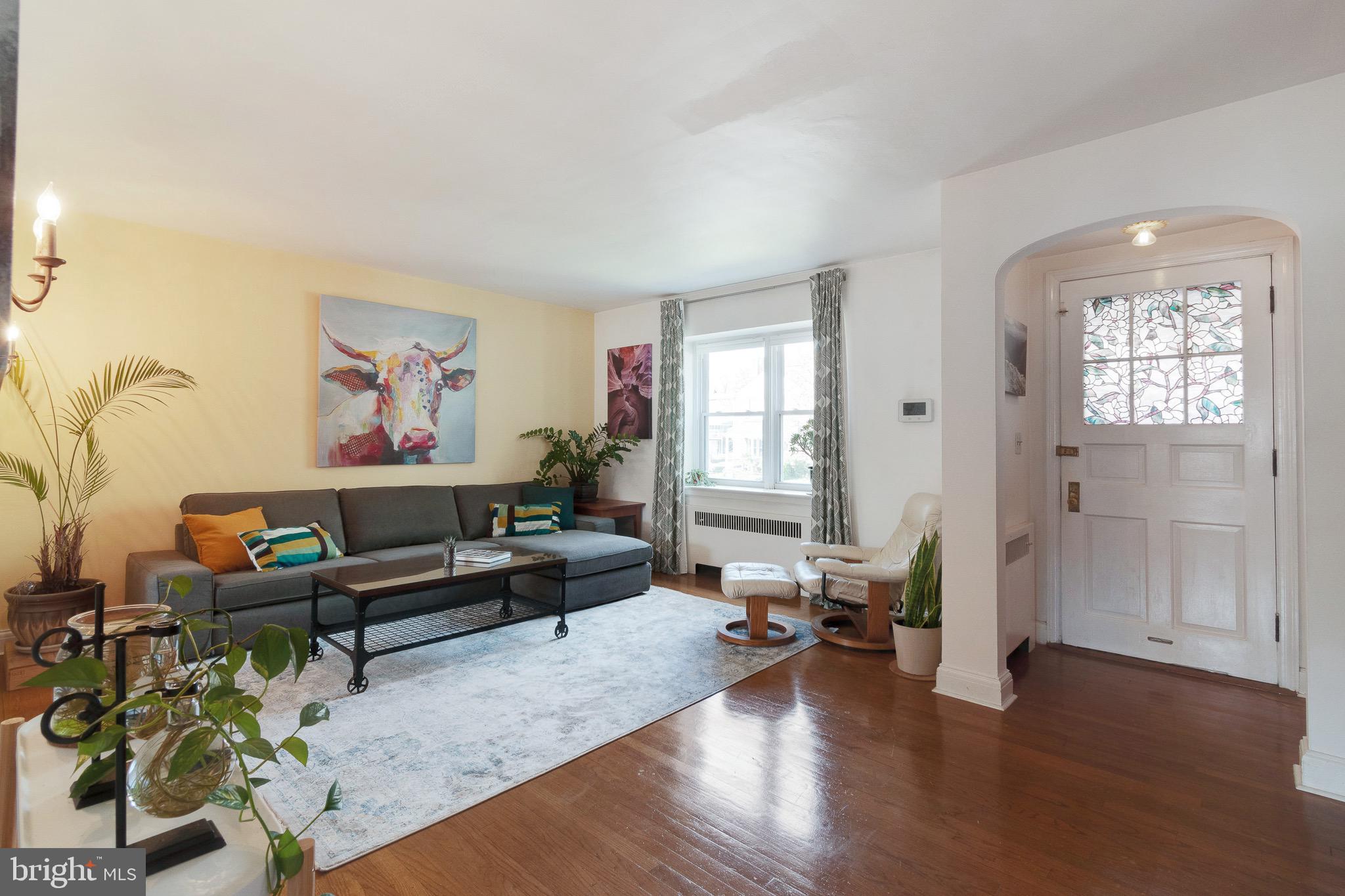 3707 Ednor Road Baltimore, MD 21218 - Photo 10 of 39 Adorable Character w/ Arched Vestibule Entry