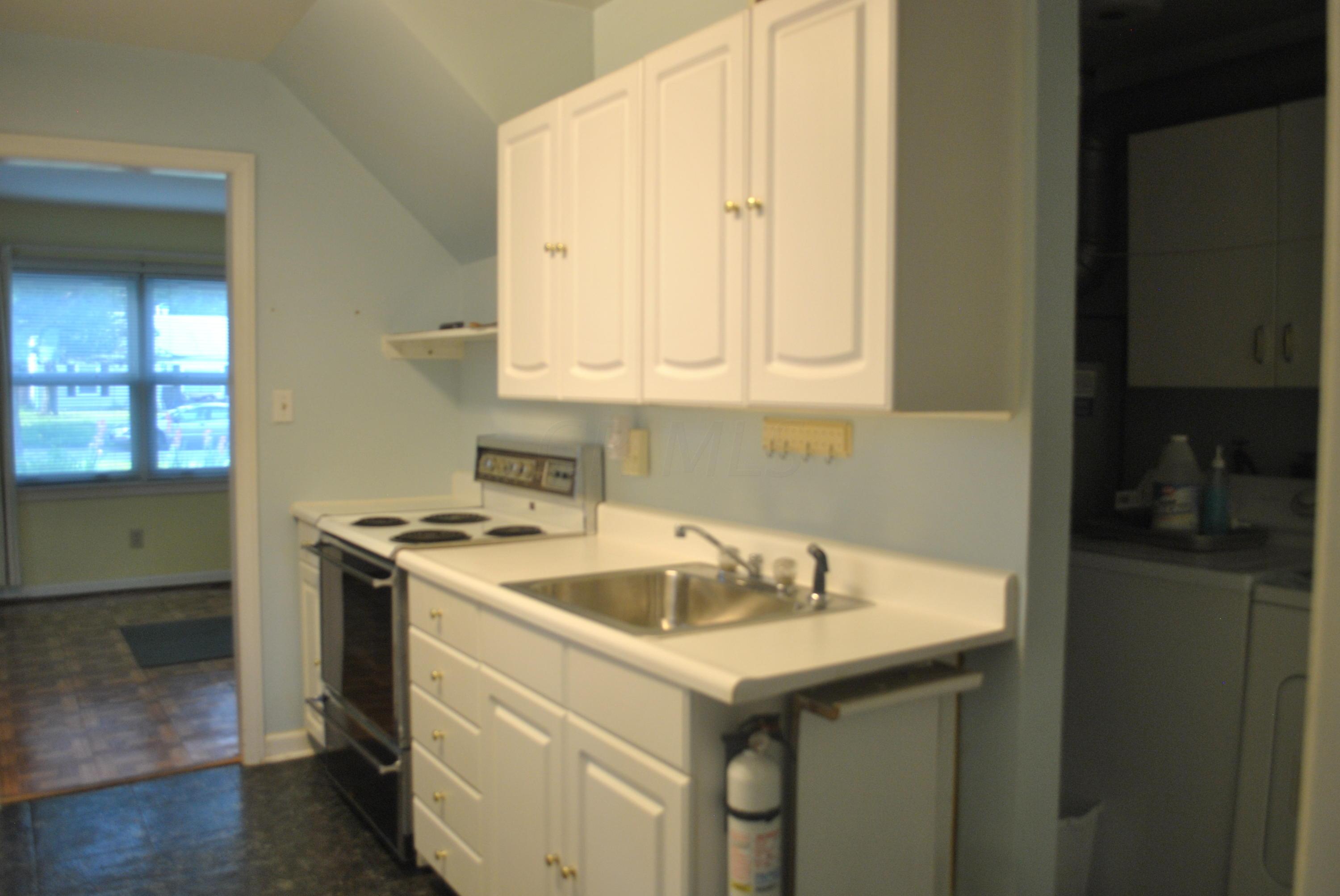 2389 Mecca Road Columbus, OH 43224 - Photo 2 of 14 Gallery Image 2
