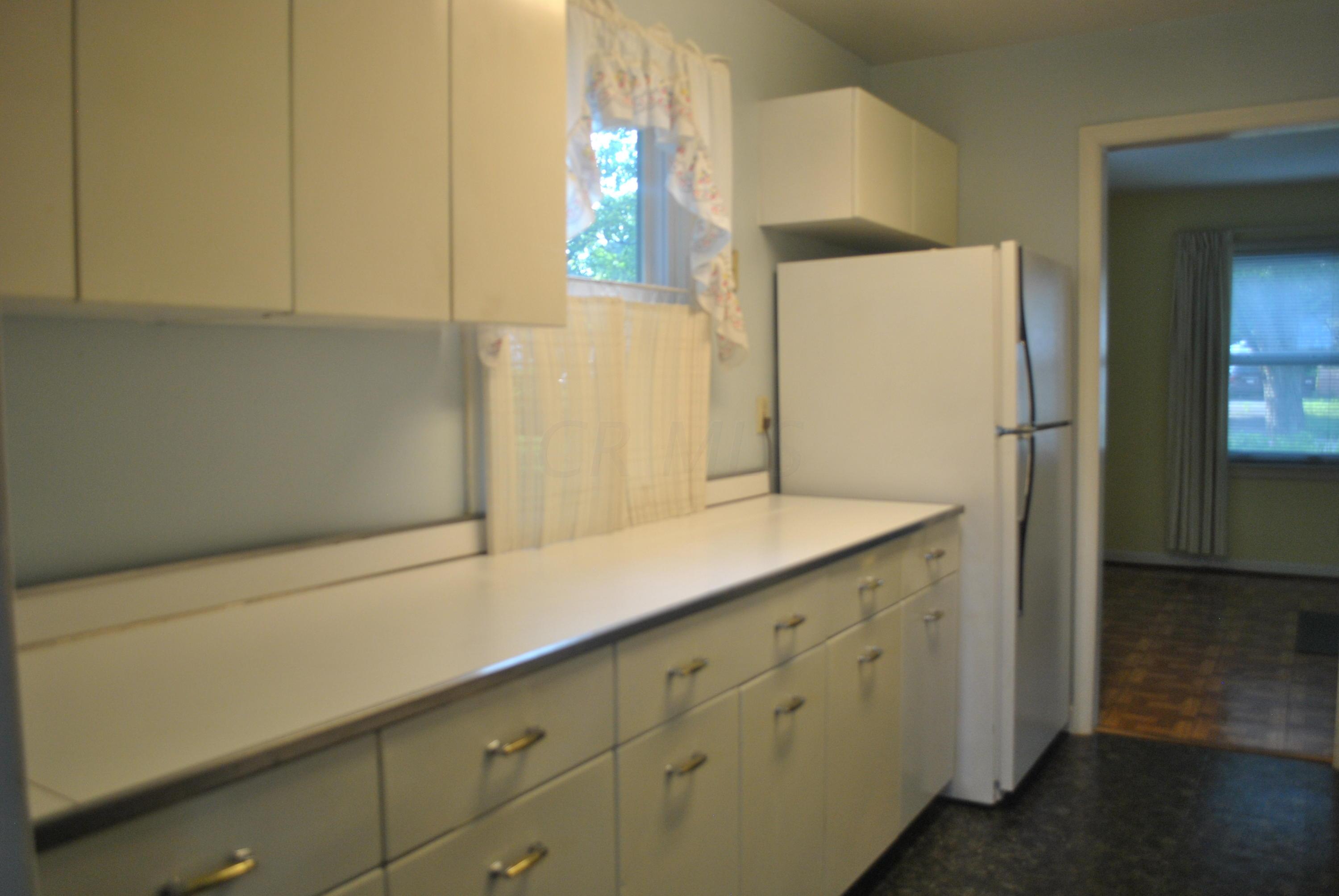 2389 Mecca Road Columbus, OH 43224 - Photo 7 of 14 Gallery Image 7