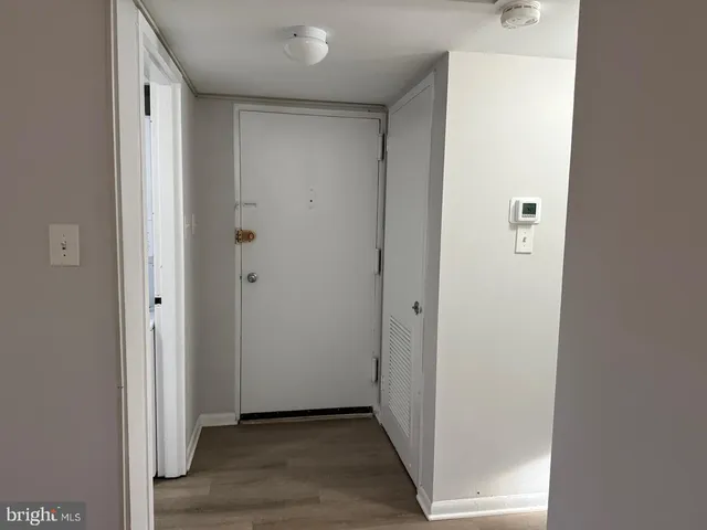 $1,800 | 1400 Northgate Square, Unit 11A, Reston, VA 20190