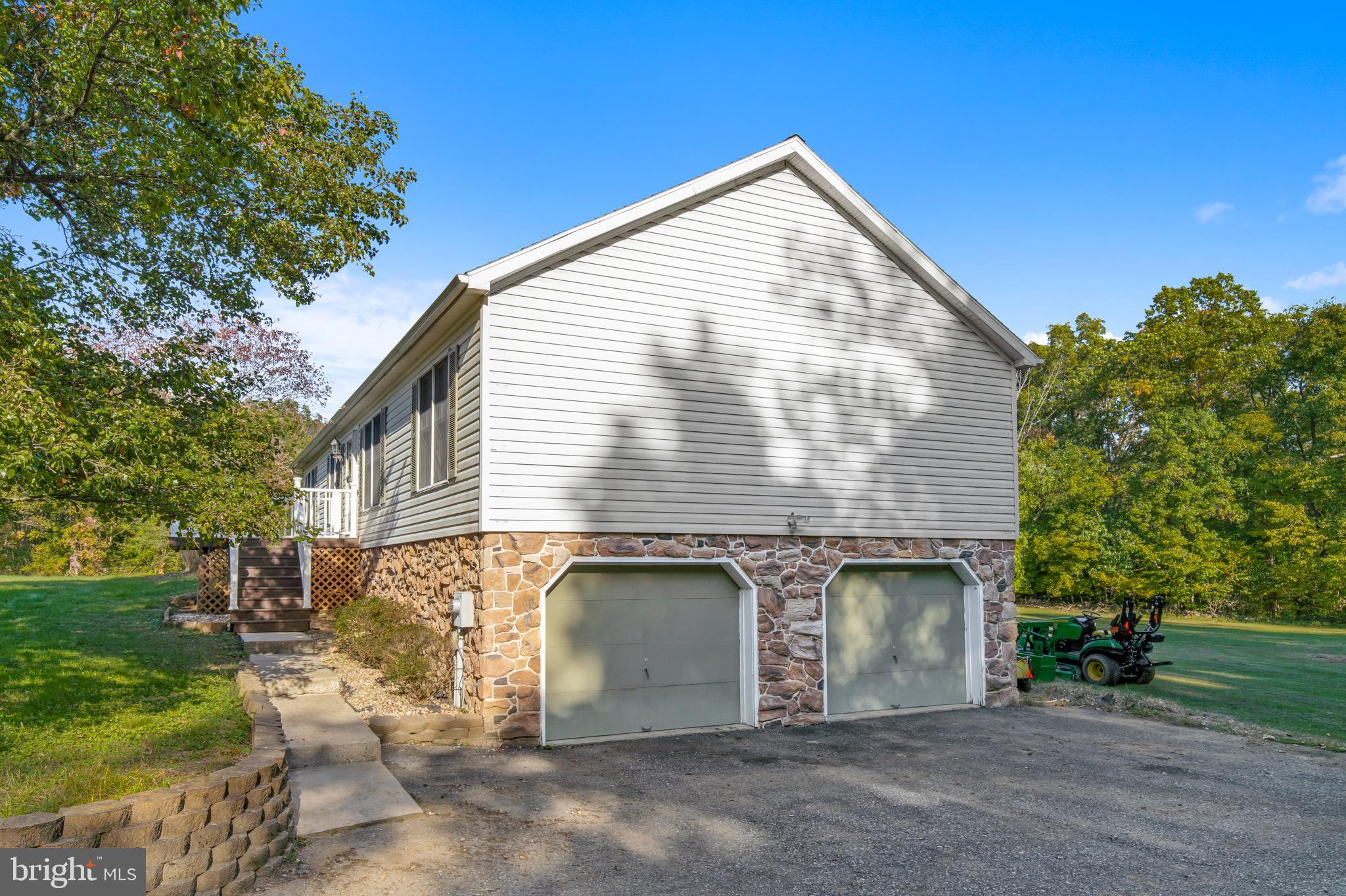 89 Governor Stable Road Elizabethtown, PA 17022 - Photo 18 of 46 Gallery Image 18