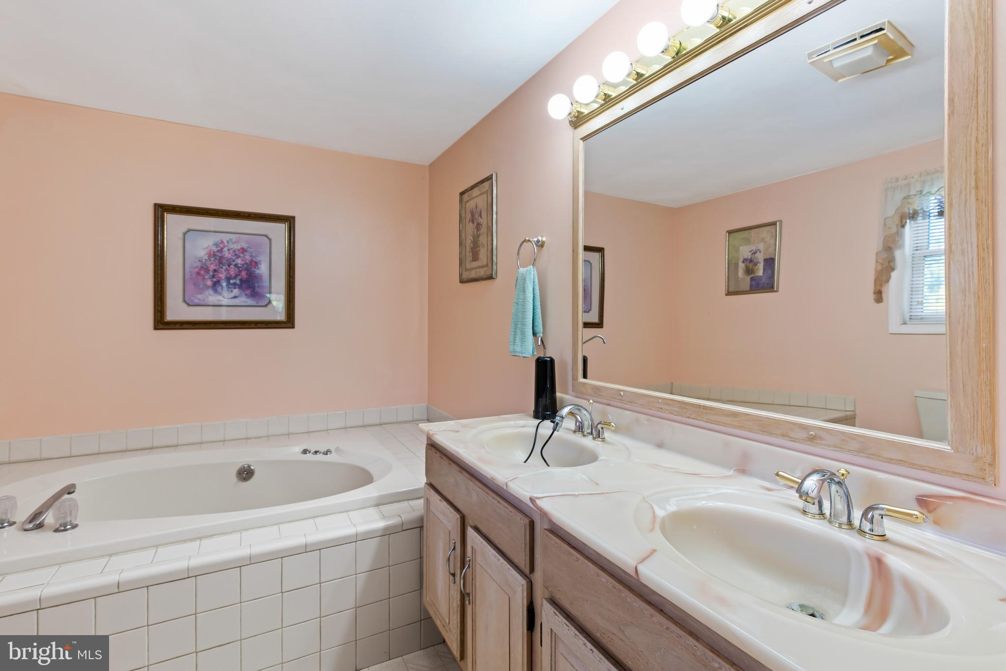 89 Governor Stable Road Elizabethtown, PA 17022 - Photo 32 of 46 Gallery Image 32