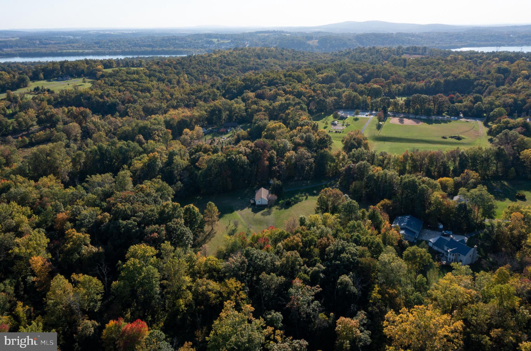 89 Governor Stable Road Elizabethtown, PA 17022 - Photo 4 of 46 Gallery Image 4