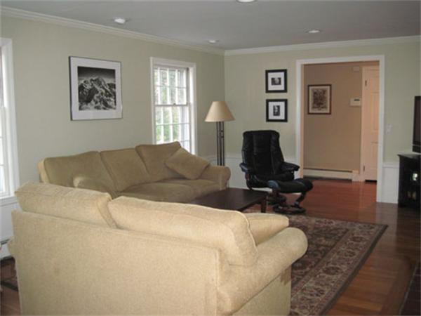 81 Newbridge Road Sudbury, MA 01776 - Photo 3 of 19