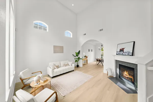 $899,900 | 6051 Kenneth Oak Way, Fair Oaks, CA 95628