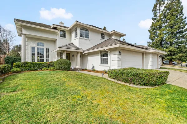 $899,900 | 6051 Kenneth Oak Way, Fair Oaks, CA 95628