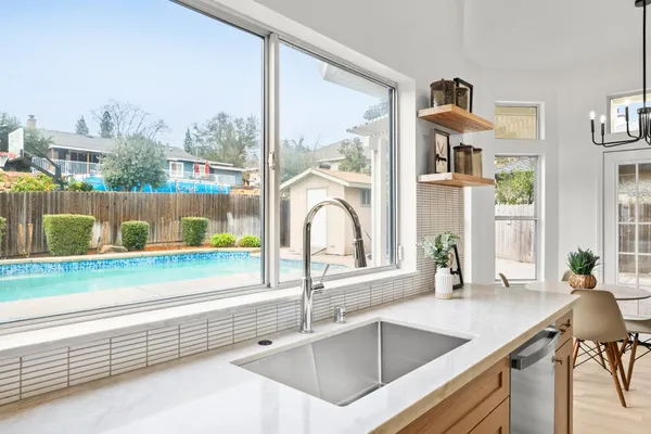 $899,900 | 6051 Kenneth Oak Way, Fair Oaks, CA 95628