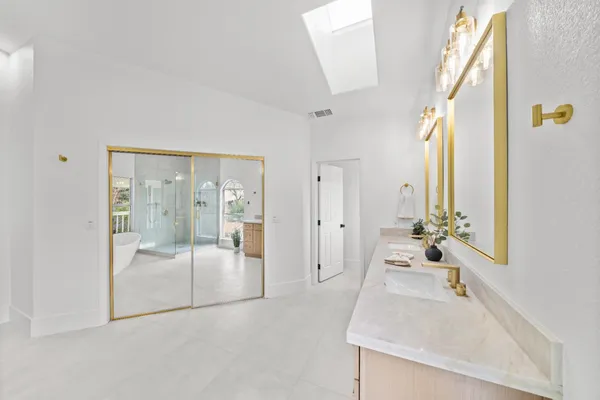 $899,900 | 6051 Kenneth Oak Way, Fair Oaks, CA 95628