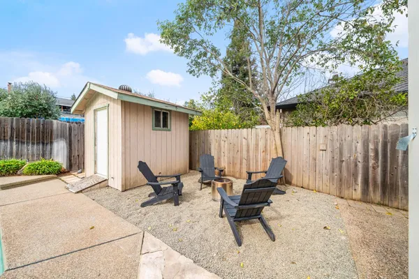 $899,900 | 6051 Kenneth Oak Way, Fair Oaks, CA 95628