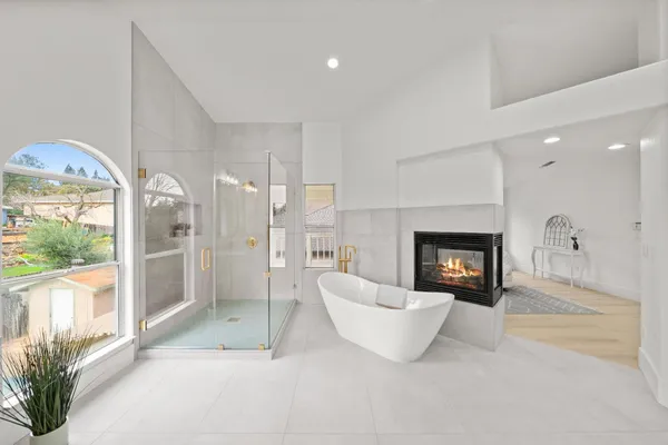 $899,900 | 6051 Kenneth Oak Way, Fair Oaks, CA 95628