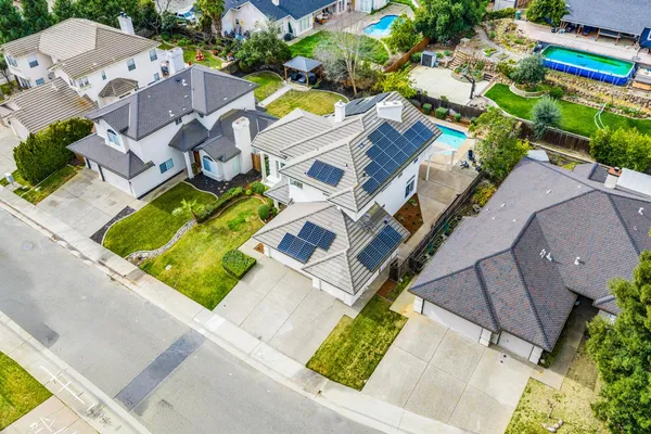 $899,900 | 6051 Kenneth Oak Way, Fair Oaks, CA 95628