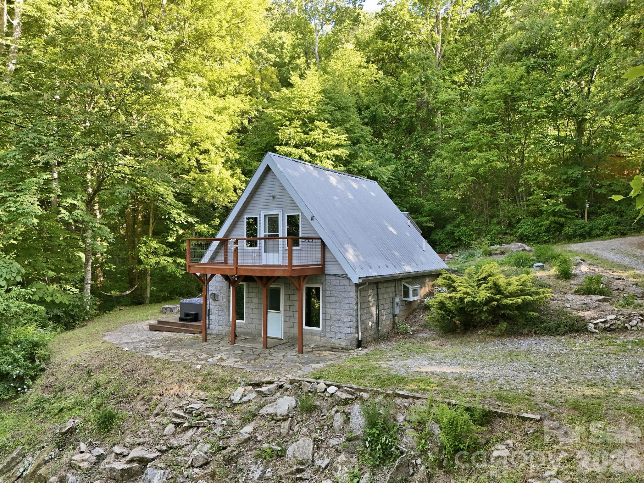 98 Sparkling Springs Road Fairview, NC 28730 - Photo 3 of 48