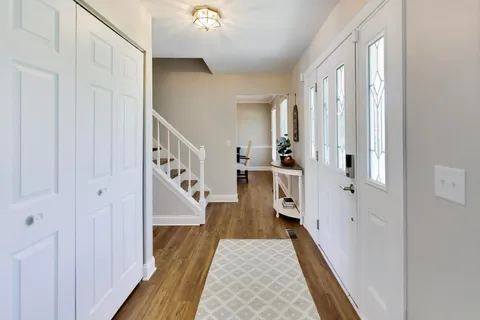$489,000 | 2446 Lawson Boulevard, Gurnee, IL 60031