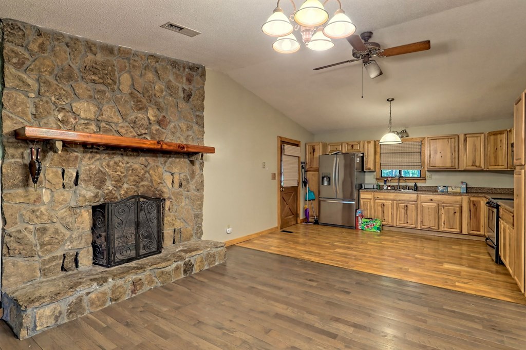 41 Silver Maple Lane Murphy, NC 28906 - Photo 14 of 52 Gallery Image 14