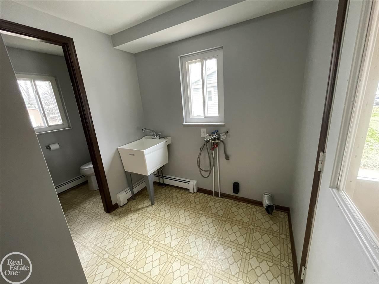 3295 Simpson Road Fort Gratiot, MI 48059 - Photo 22 of 27 50070507-21.JPG