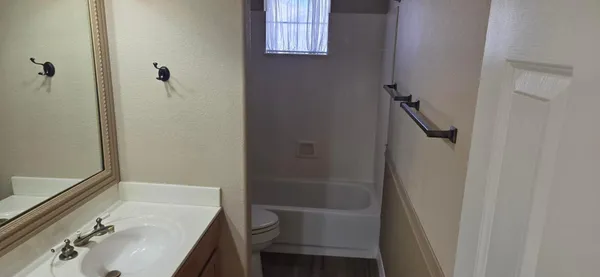 $2,600 | 6635 East Venue Circle, Mesa, AZ 85215