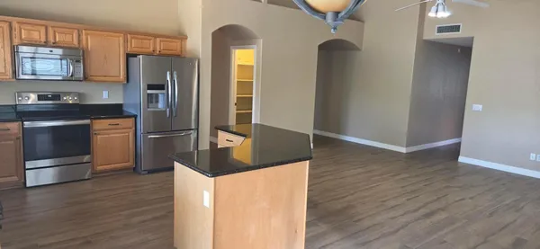 $2,600 | 6635 East Venue Circle, Mesa, AZ 85215