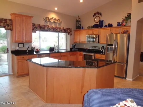$2,600 | 6635 East Venue Circle, Mesa, AZ 85215