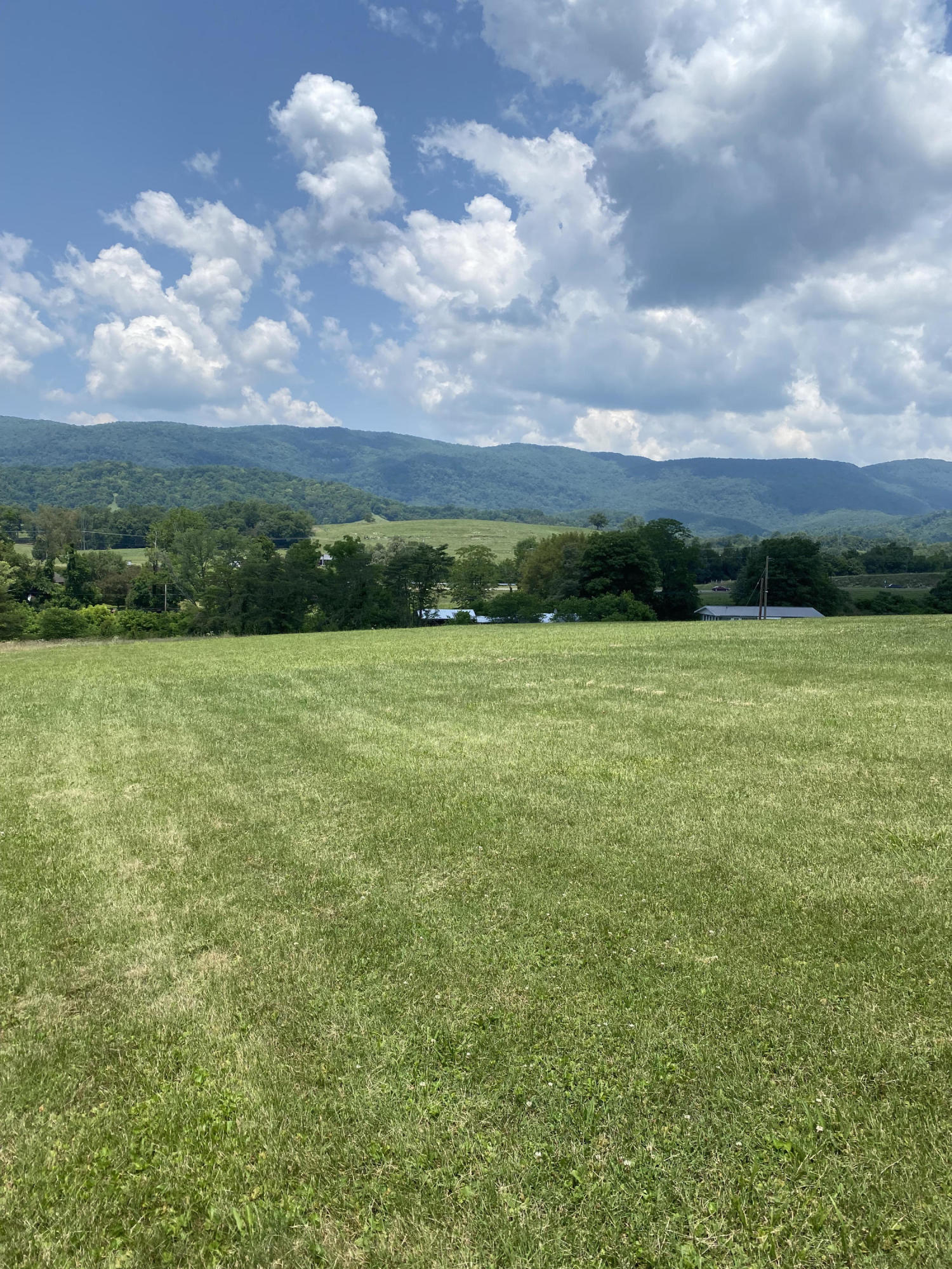 464 Gibson Station Road Ewing, VA 24248 - Photo 20 of 31 95647FFE-1E40-4414-864E-D21F12C685A5