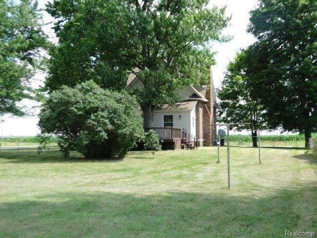 12060 West Mount Morris Road Flushing, MI 48433 - Photo 39 of 51 Rear 3