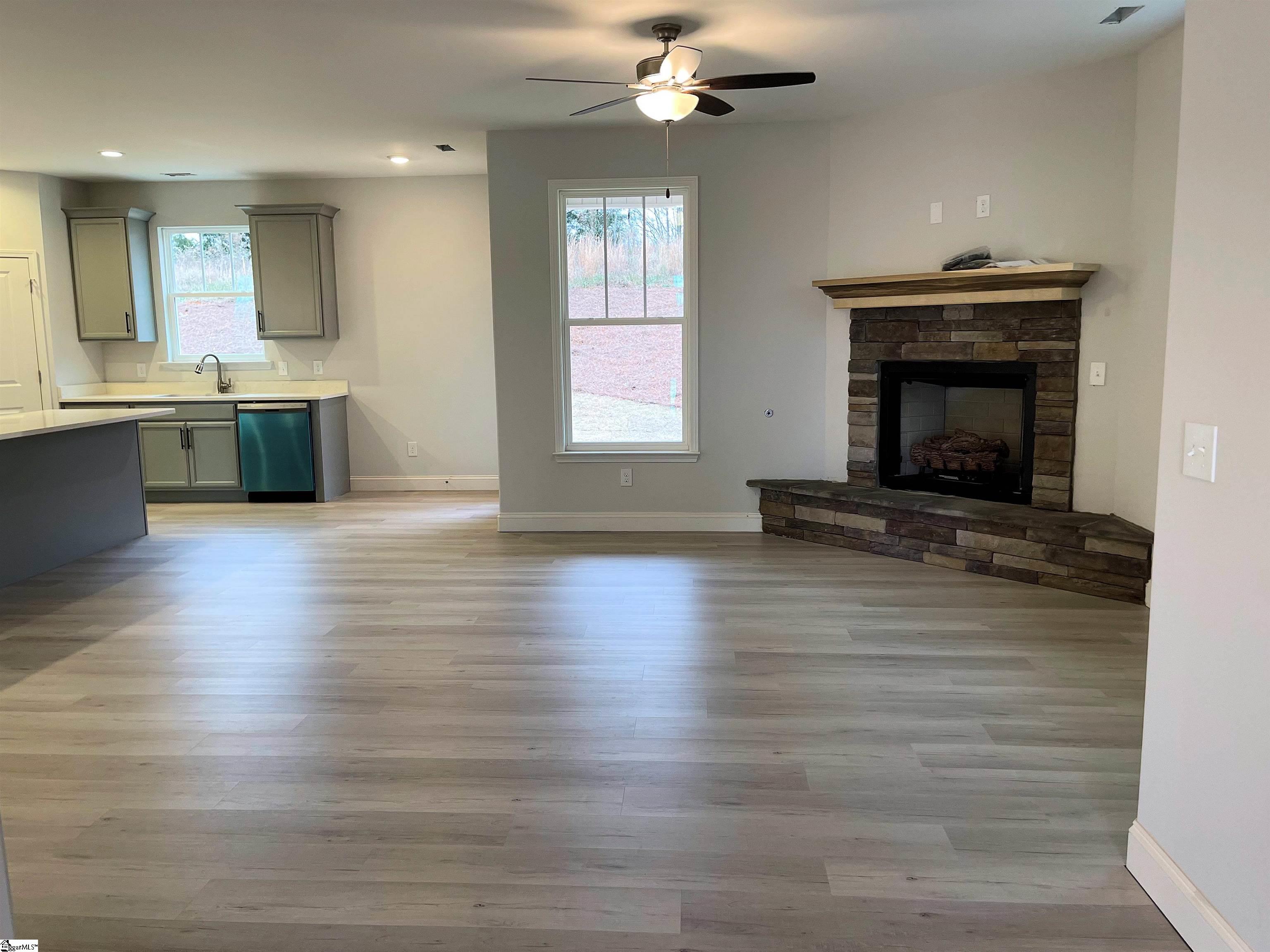 104 River Trace Loop Simpsonville, SC 29680 - Photo 4 of 11