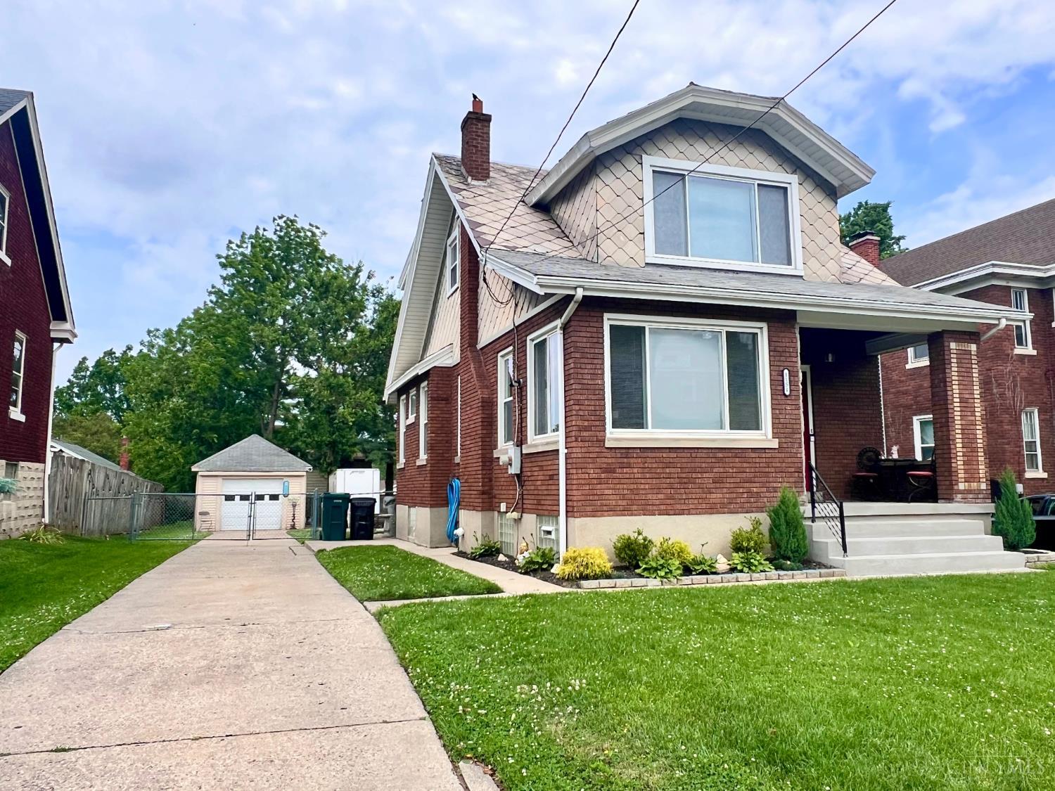 1151 Rulison Avenue Cincinnati, OH 45238 - Photo 2 of 40