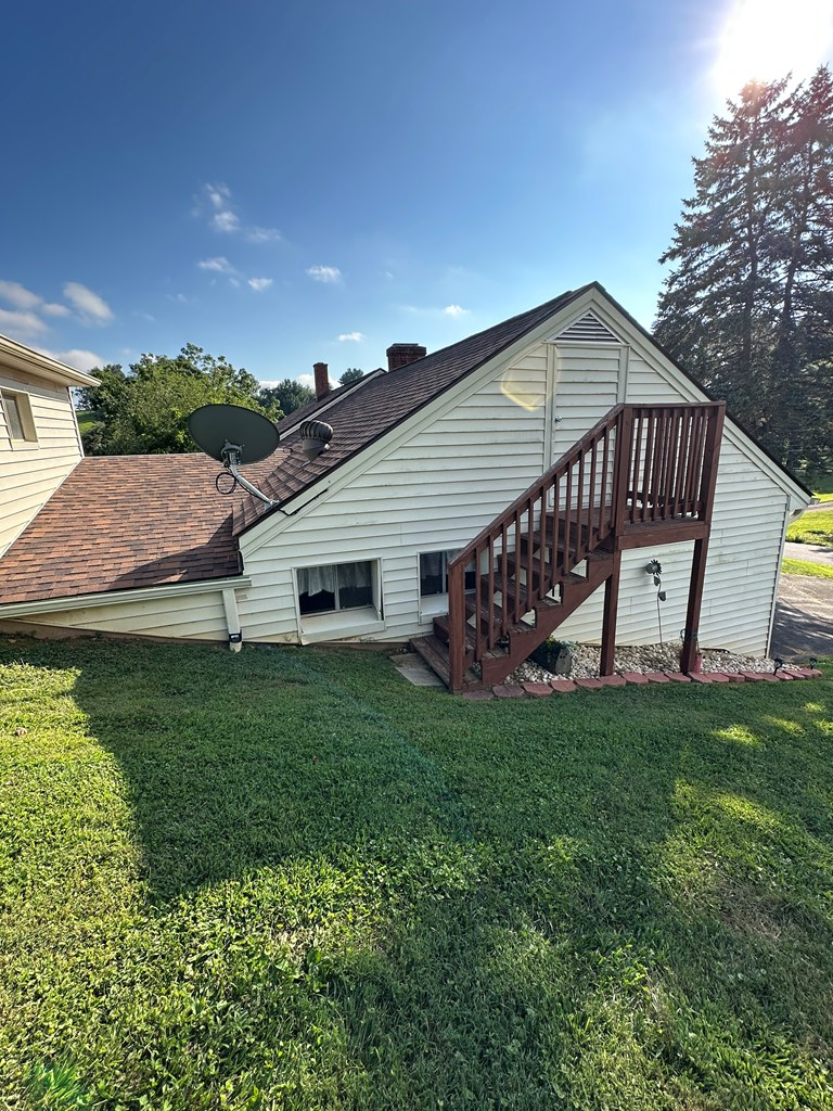 327 Armory Road Galax, VA 24333 - Photo 7 of 32 Gallery Image 7