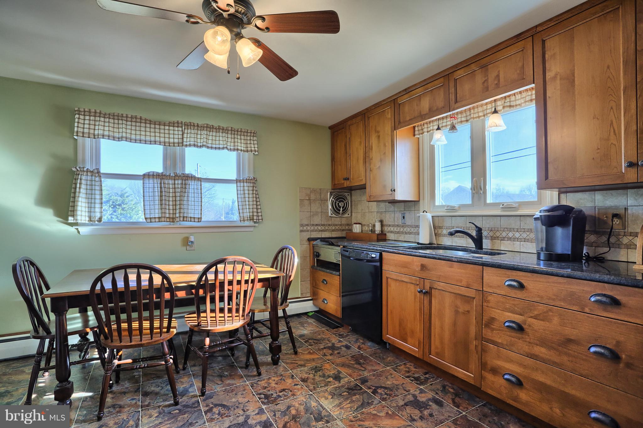 247 Wheatfield Road Reading, PA 19608 - Photo 5 of 14 Gallery Image 5