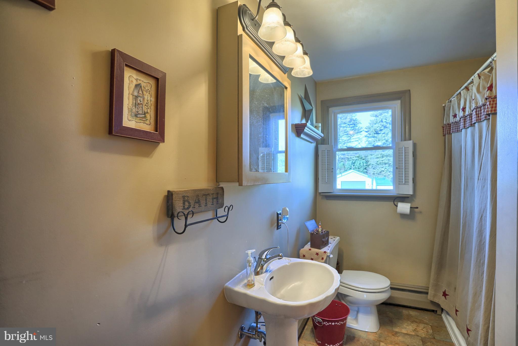 247 Wheatfield Road Reading, PA 19608 - Photo 9 of 14 Gallery Image 9