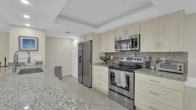 $5,000 | 450 Egret Circle, Unit 9207, Delray Beach, FL 33444