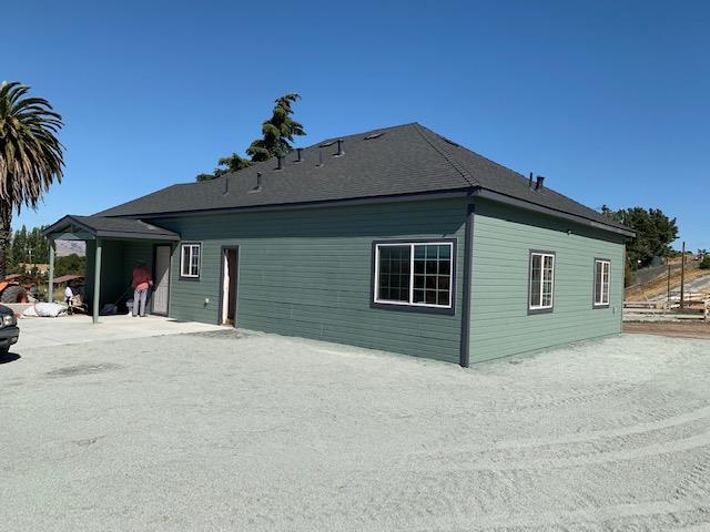 1571 Union Road Hollister, CA 95023 - Photo 3 of 21 Gallery Image 3